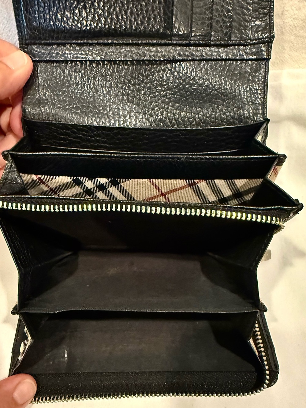 Vintage Burberry Black Pebbled Leather Women’s Wallet - Picture 10 of 13
